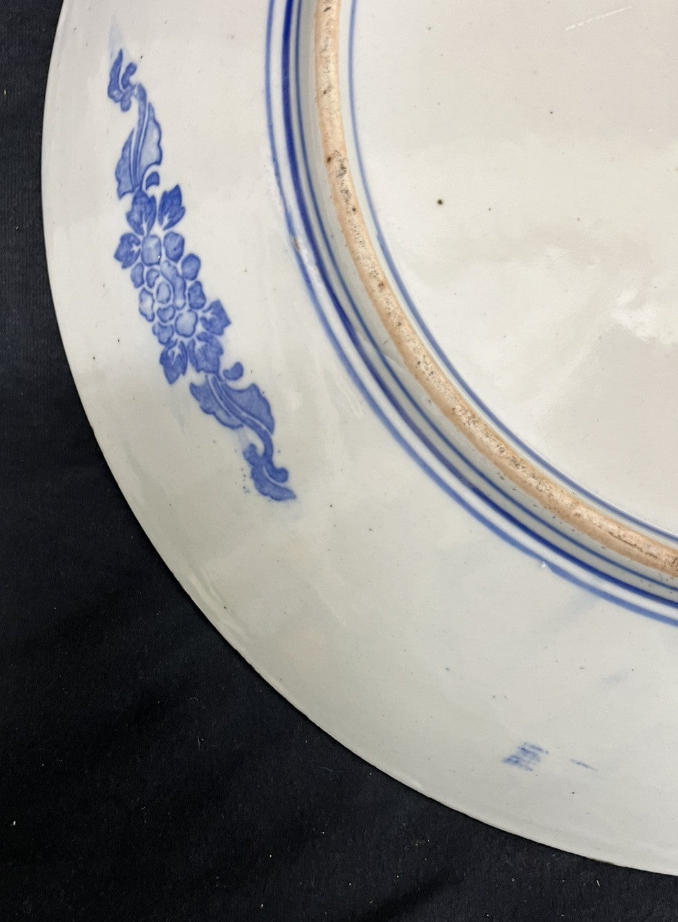 LARGE JAPANESE BLUE & WHITE PORCELAIN CHARGER, 18"DIAM